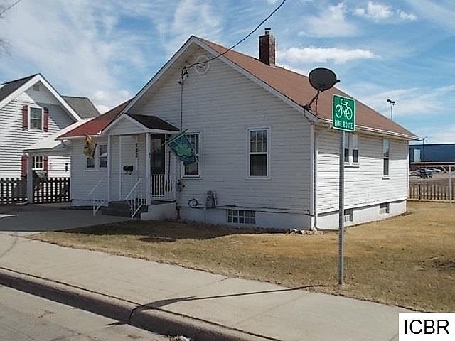 2nd image of 722 NW 5th St