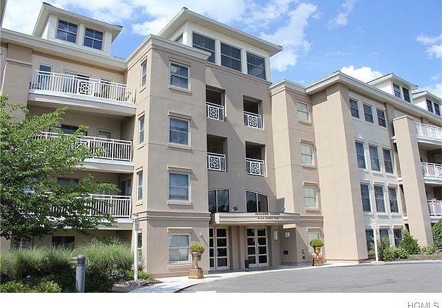 1st image of 109 Harbor Cv #109