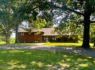 1606 Fairview Ave, Baxter Springs, KS 66713