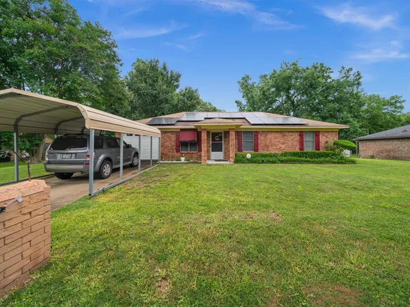 408 Shady Ln, Whitehouse, TX 75791