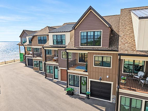 3rd image of 5 Lennox Way