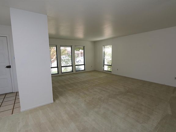 3rd image of 7554 East Pkwy