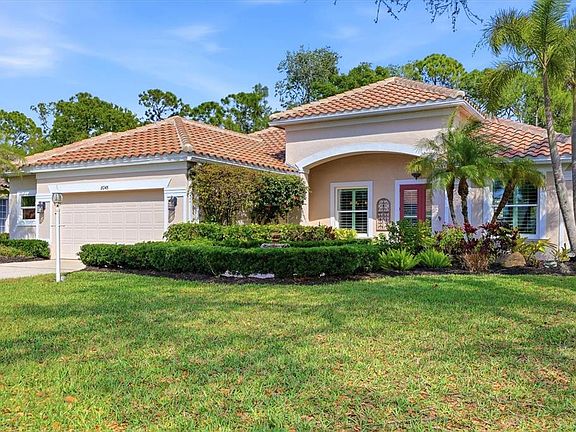 3rd image of 8045 Waterview Blvd