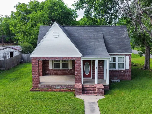 211 E Jefferson St, Judsonia, AR 72081