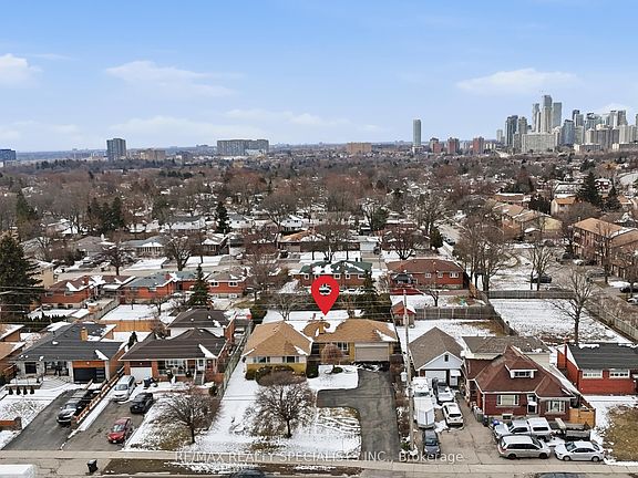 4th image of 3292 Cawthra Rd