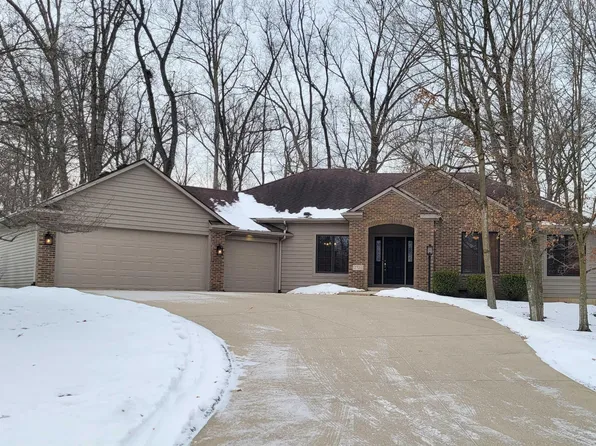 2720 Baywood Trl, Fort Wayne, IN 46845