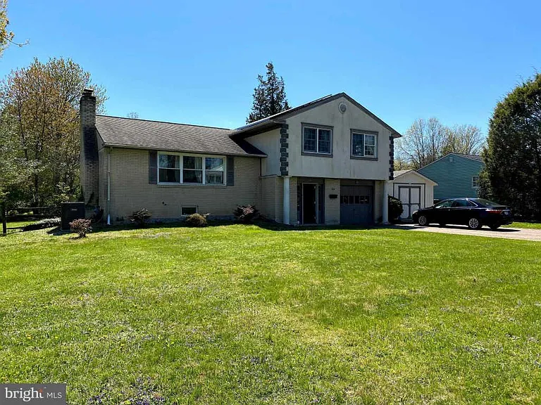 514 Ivydale Rd — Photo 34