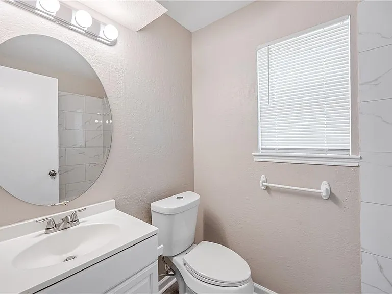 9614 Bean St — Photo 14
