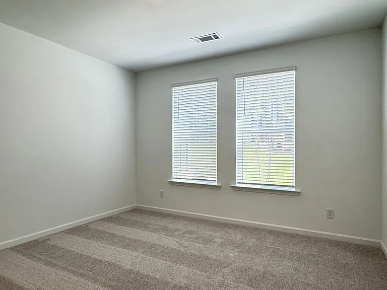 55 Peeples Dr — Photo 4