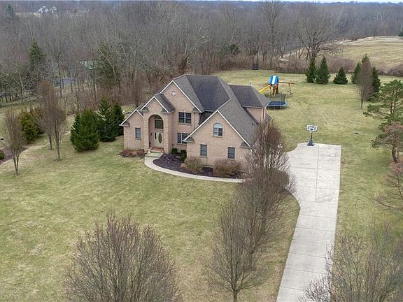 3rd image of 705 Stokes Reserve Ct