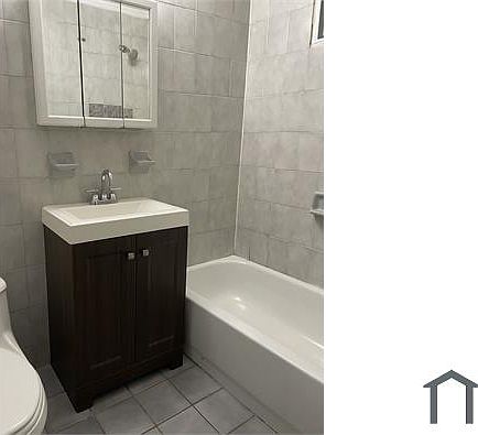 4th image of 175 Woodland Ave APT 3