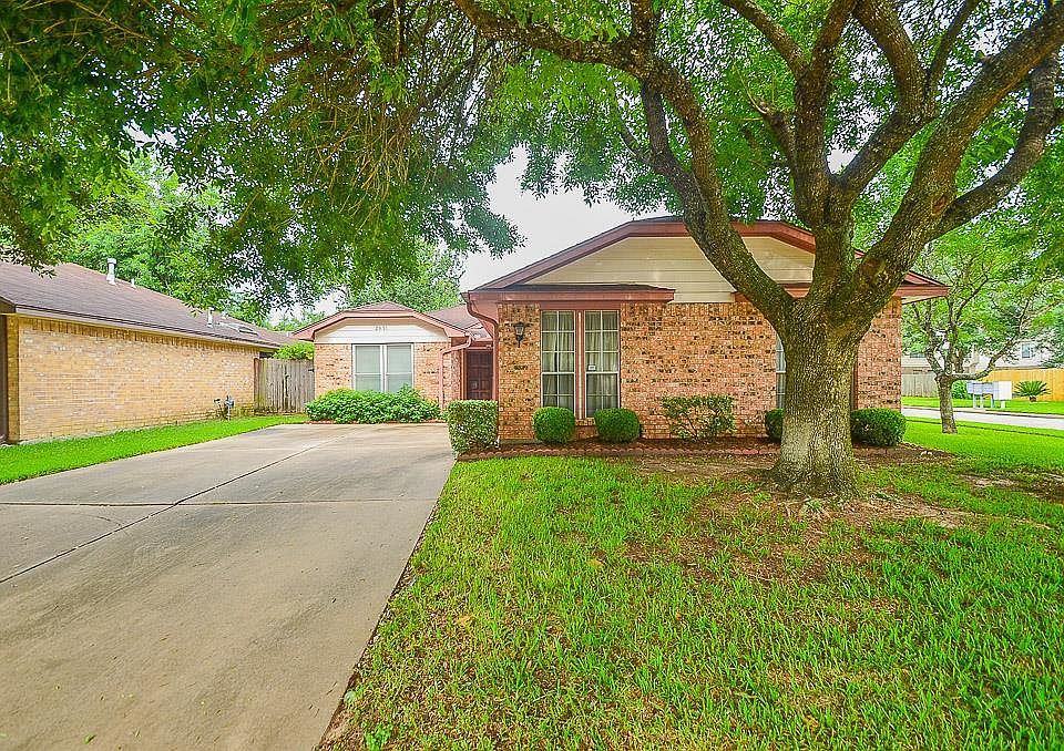 1st image of 2951 Walnut Springs Dr