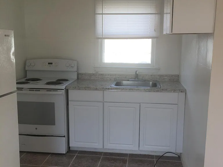 7311 Benedict Ave #12 — Photo 6