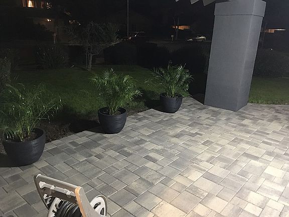 3rd image of 7635 Ponce Ave