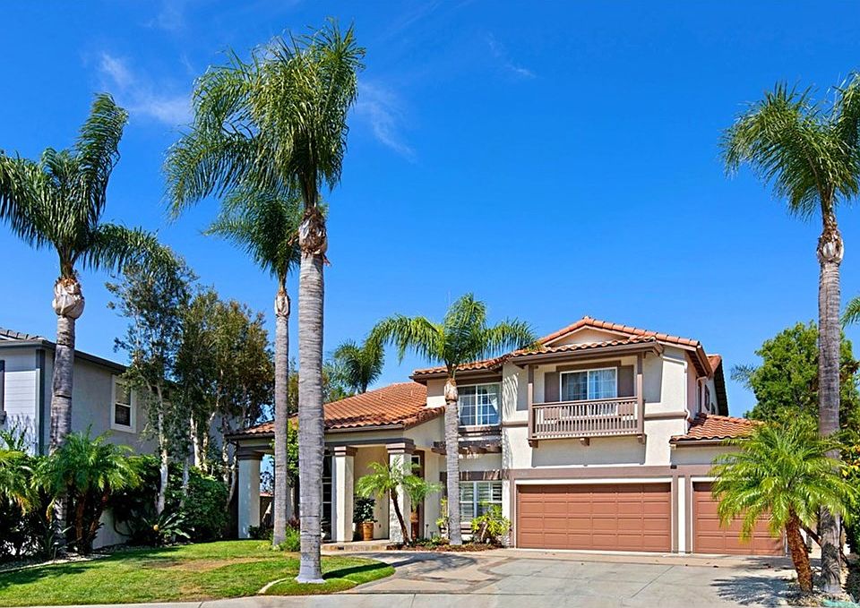 1st image of 715 S Canyon Mist Ln
