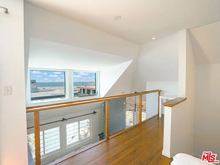 24 Westwind St #G — Photo 3