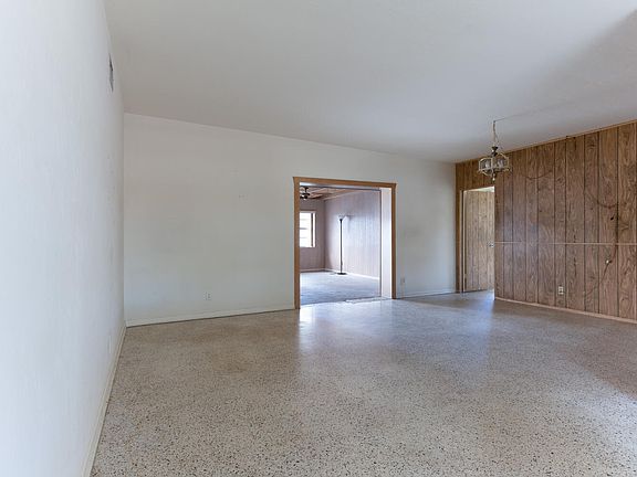 5th image of 1510 Palm Cir