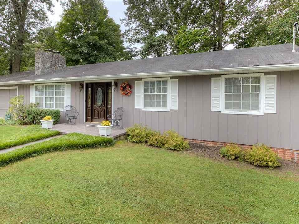 1st image of 1203 S Park Dr