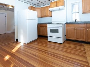 675 Saratoga St APT 2, Boston, MA 02128