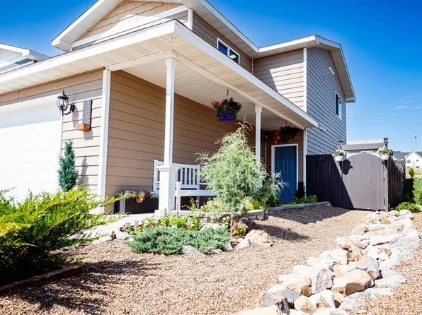 1133 9th St SW, Watford City, ND 58854