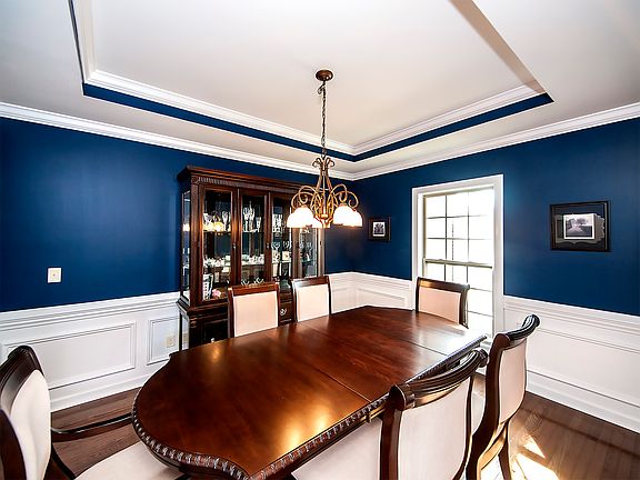 3rd image of 13021 Avila Ct