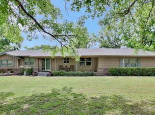 2444 S Bedford St, Wichita, KS 67210