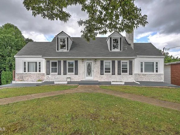 3302 Mayfield Dr, Johnson City, TN 37604