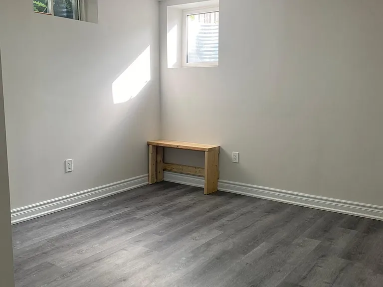 7 McHugh Rd #BASEMENT — Photo 9