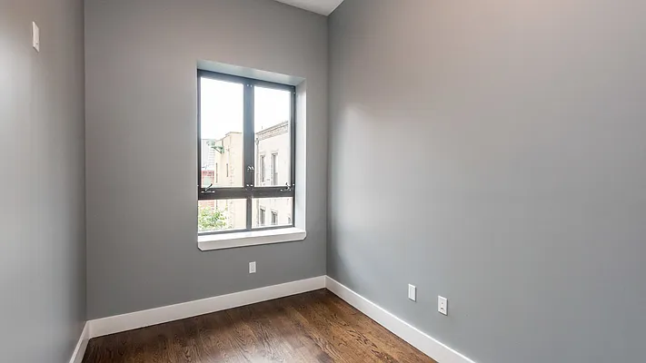 Rented by Nooklyn NYC LLC | media 31