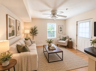 734 Park Rd NW APT 104, Washington, DC 20010