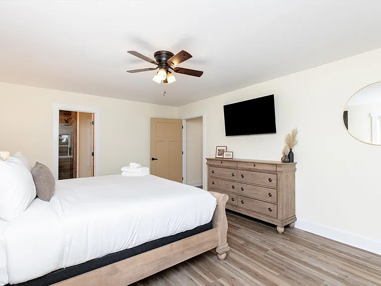 458 Palisade Dr — Photo 74