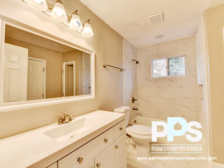 390 W Lake Ave NW #A1 — Photo 10