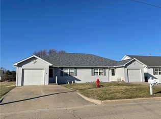 718-720 W Elm St, Hoopeston, IL