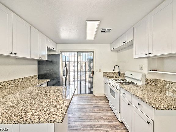 4th image of 3951 Visby Ln
