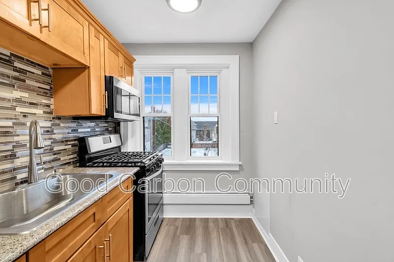 1225 Hertel Ave — Photo 3