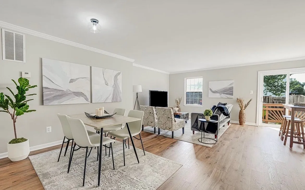 17892 Lounsbery Dr — Photo 3