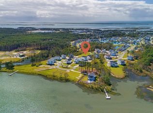 526 Sheldrake Ct, Beaufort, NC 28516