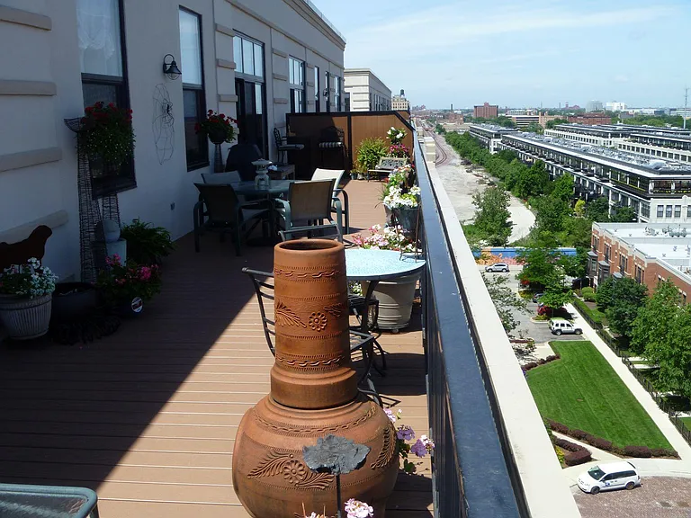 1525 S Sangamon St #802 — Photo 25
