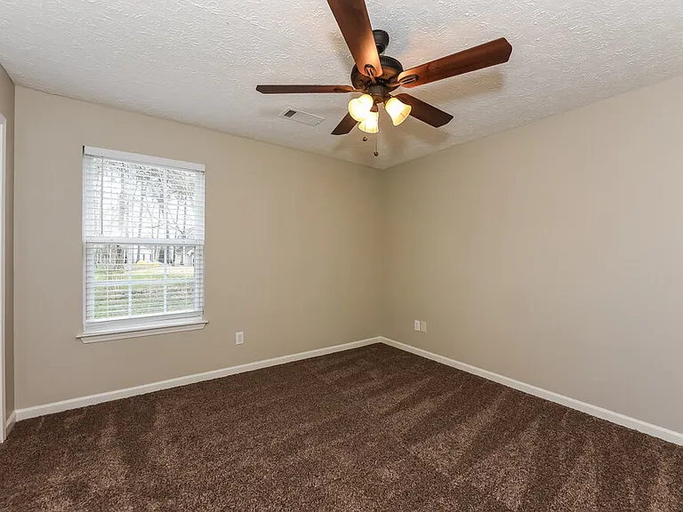 3602 Sussex Ct — Photo 15