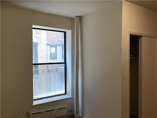 2nd image of 230 E 14th St APT 3D1