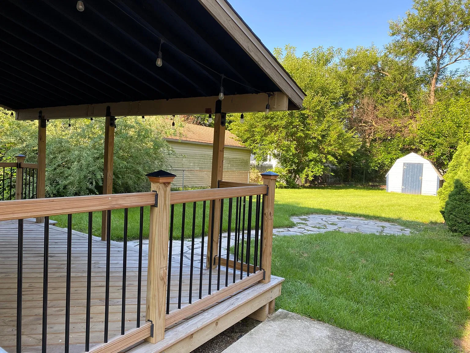 3 bed, 1.5 bath, 1242 sqft, $2,500 — Photo 4