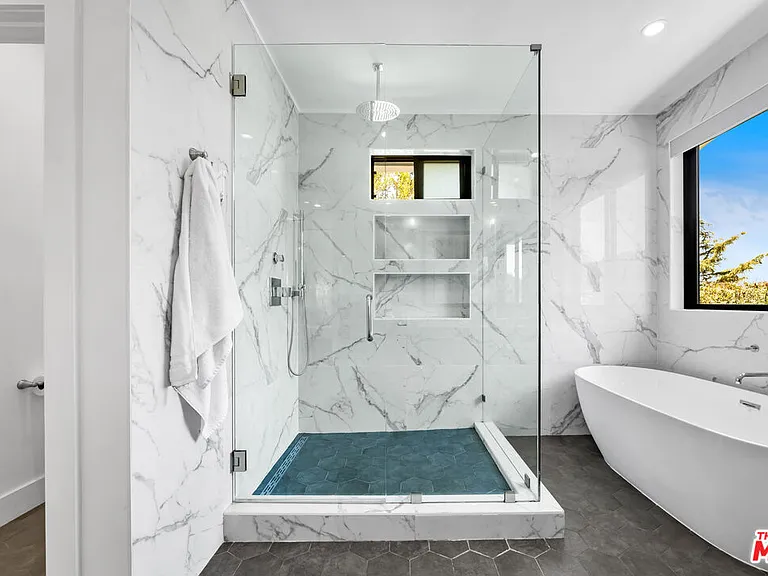 4841 Minden Pl — Photo 35