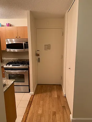 Rented by R New York | media 20