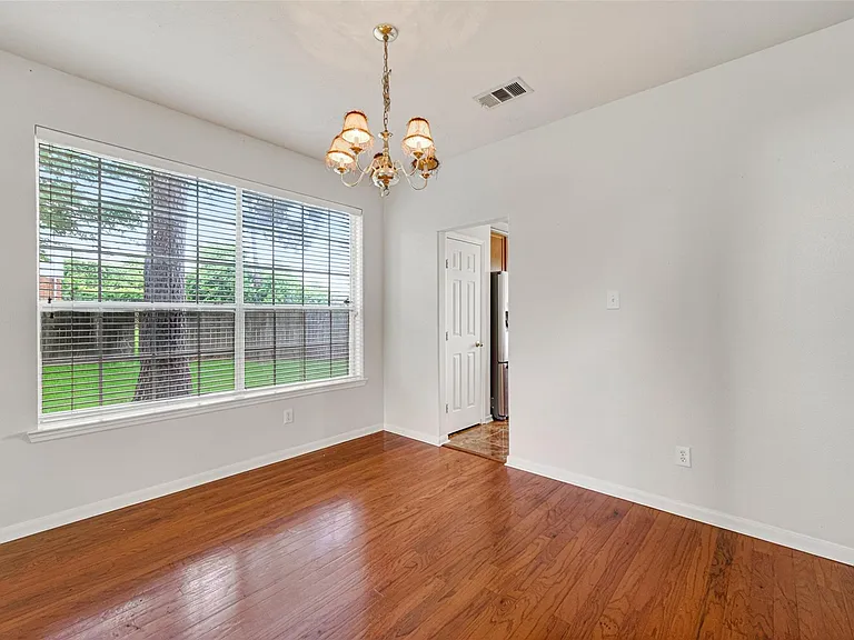 14603 Bladenboro Dr — Photo 10