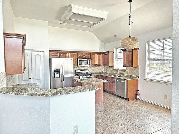 4th image of 4500 Shadowridge Dr