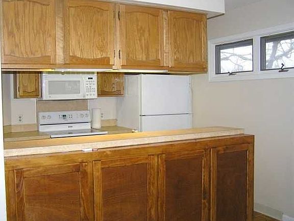 3rd image of 5414 Wild Oak Dr