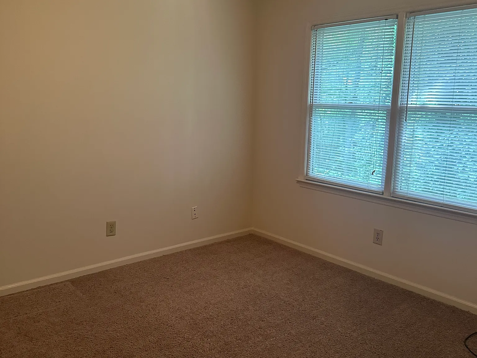 3 bed, 1085 sqft, $1,500 — Photo 3