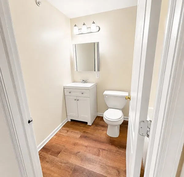 3496 Linden St #UPPER — Photo 7