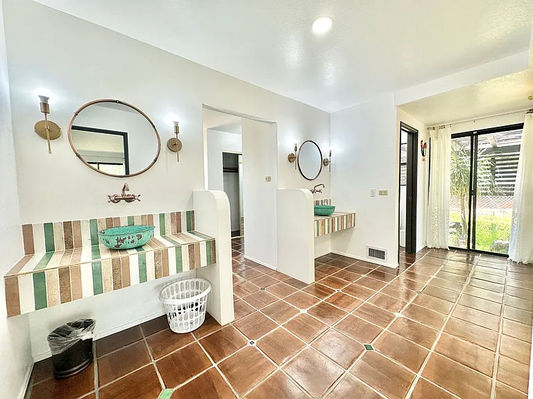 1650 Winterwarm Dr — Photo 31