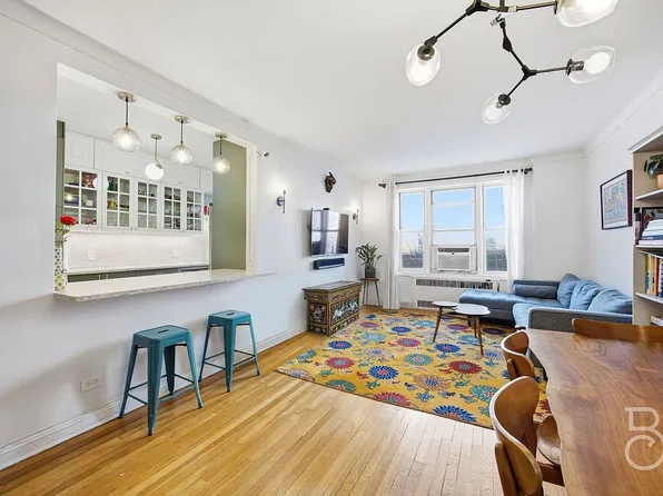 76-12 35th Ave #2D, Jackson Heights, NY 11372